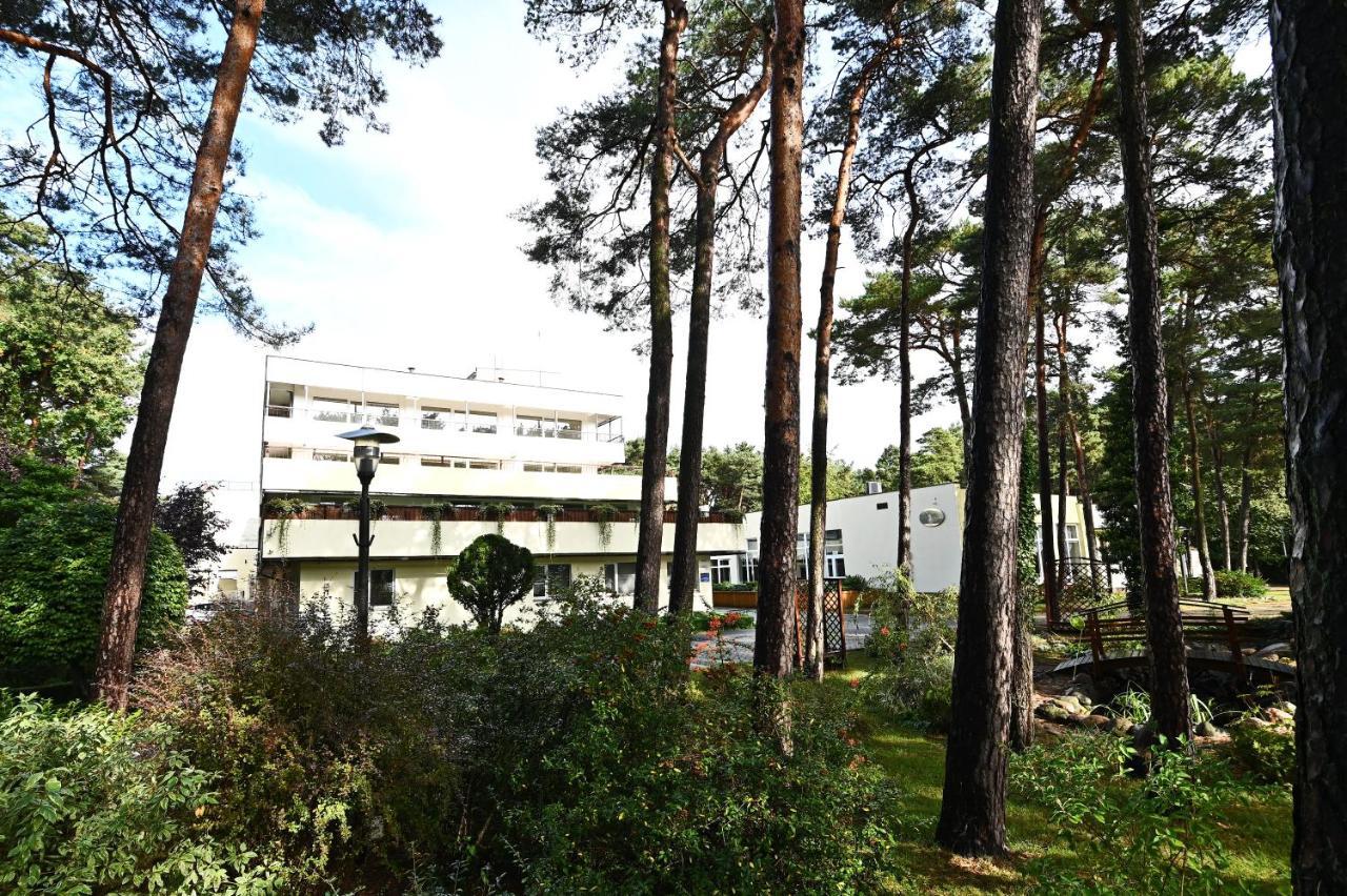 Отель Osrodek Konferencyjno-Wypoczynkowy "Posejdon" W Ustce Устка Экстерьер фото